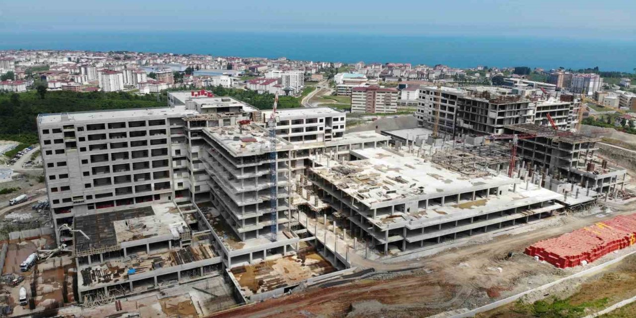 Ordu Şehir Hastanesi yüzde 95 tamamlandı