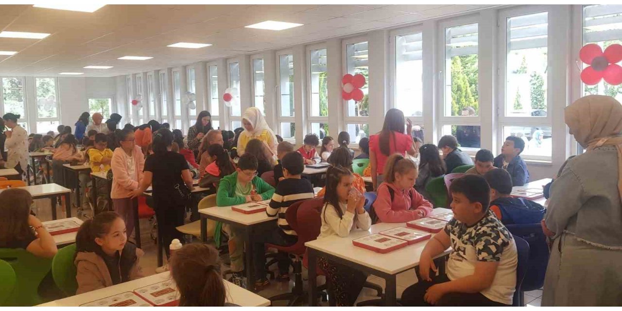 Kaybedeni olmayan Akıl ve Zeka Oyunları Turnuvası renkli görüntülere sahne oldu