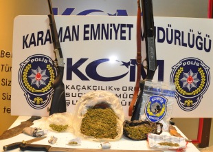 Esrar satıcılarına şafak operasyonu