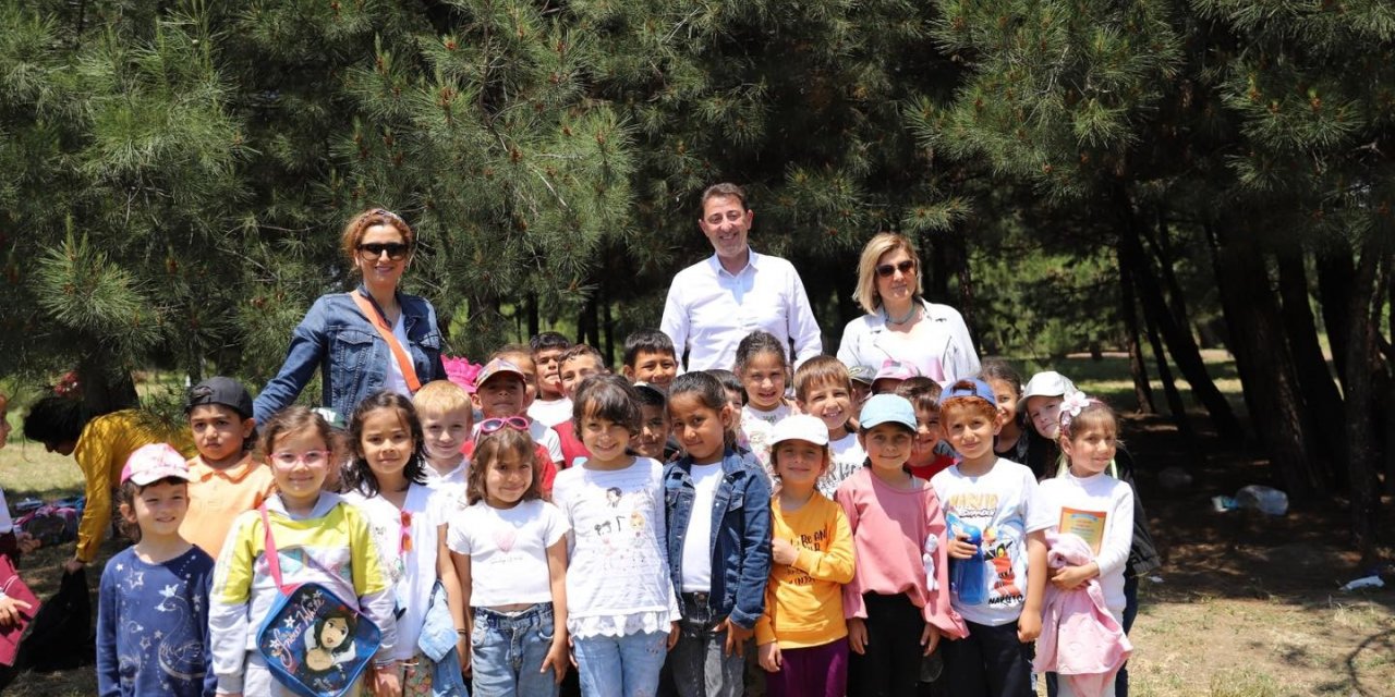 Çevre Günü’nde öğrenciler 50 bin tohum ekti