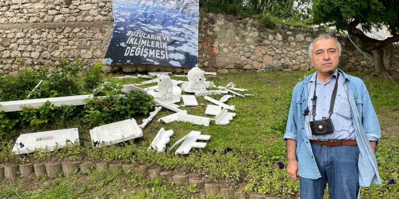 ‘Gürleyik Avatarı’ yine ilginç bir protesto ile vatandaşlara seslendi