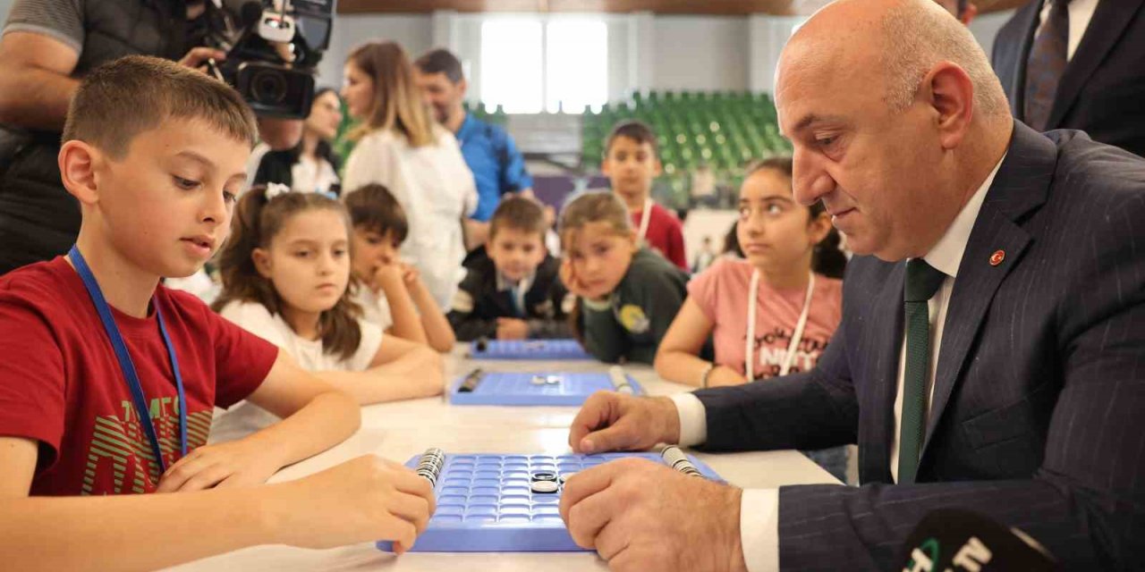 Darıca’da 4. Akıl ve Zeka Oyunları Turnuvası başladı