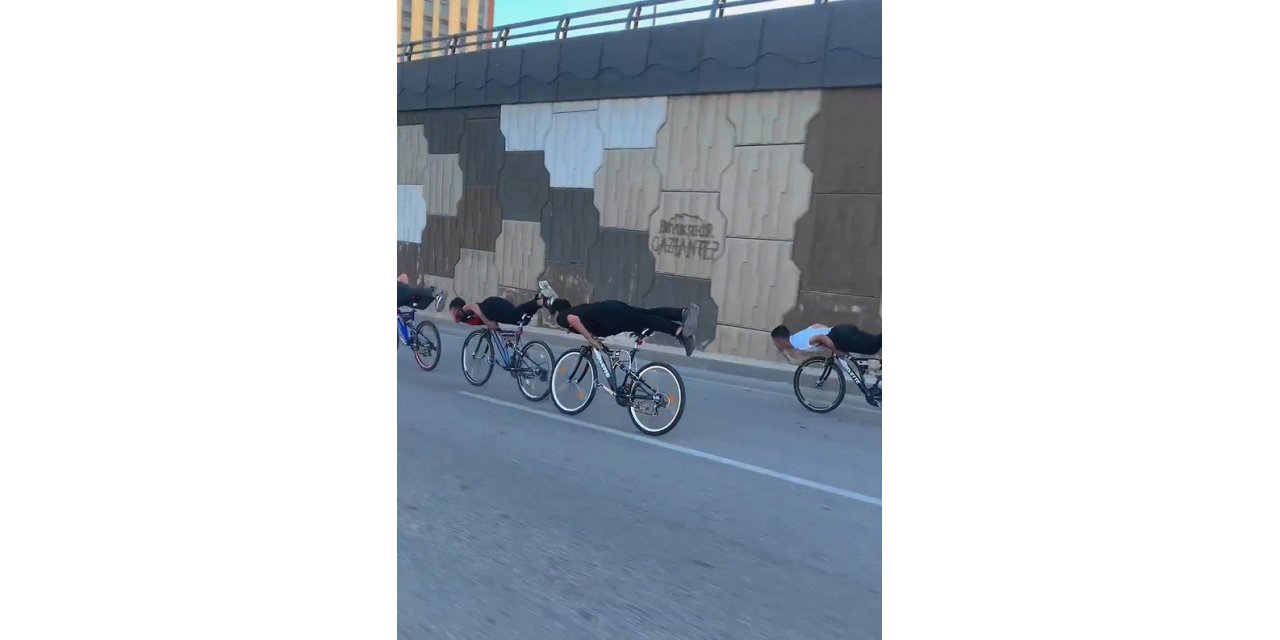 Motosiklet ve bisiklet sürücüleri yürekleri ağza getirdi