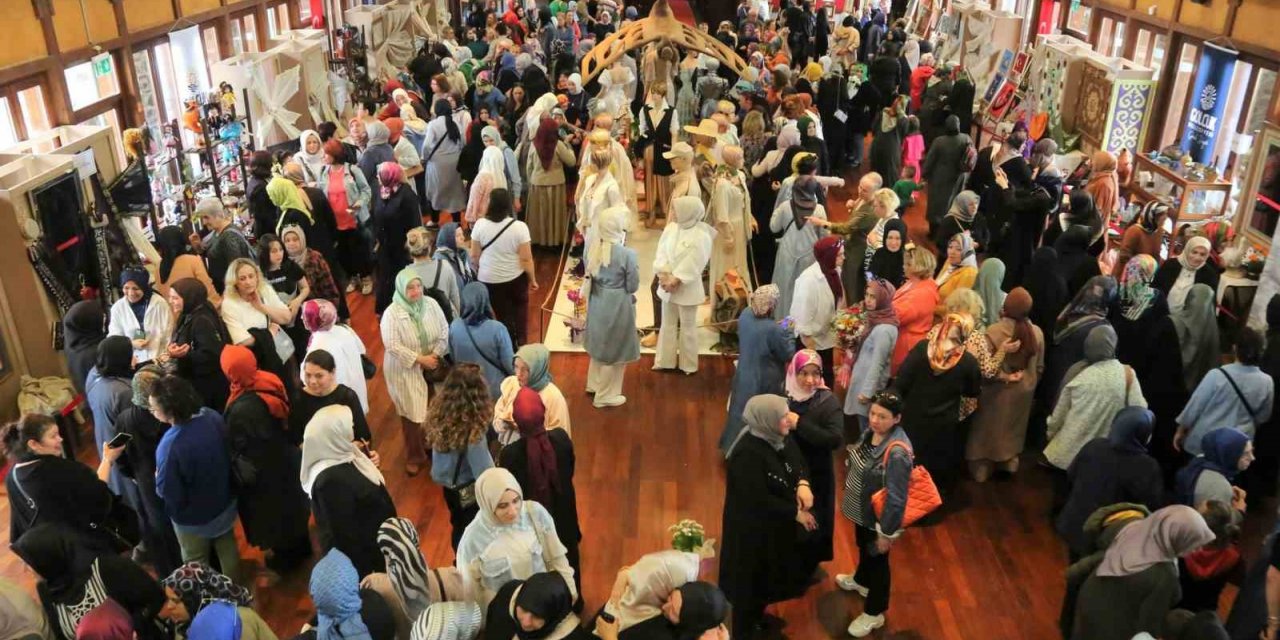 Kursiyerlerin el emeği ürünleri görücüye çıktı