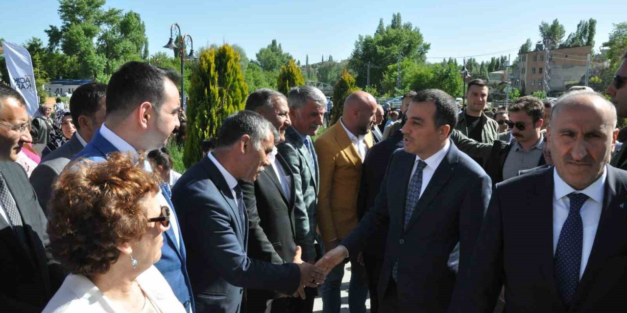 Kars’ta el emeği göz nuru ürünler sergilendi