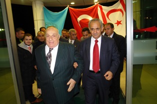 Denktaş: Türkiye AB'ye girene kadar