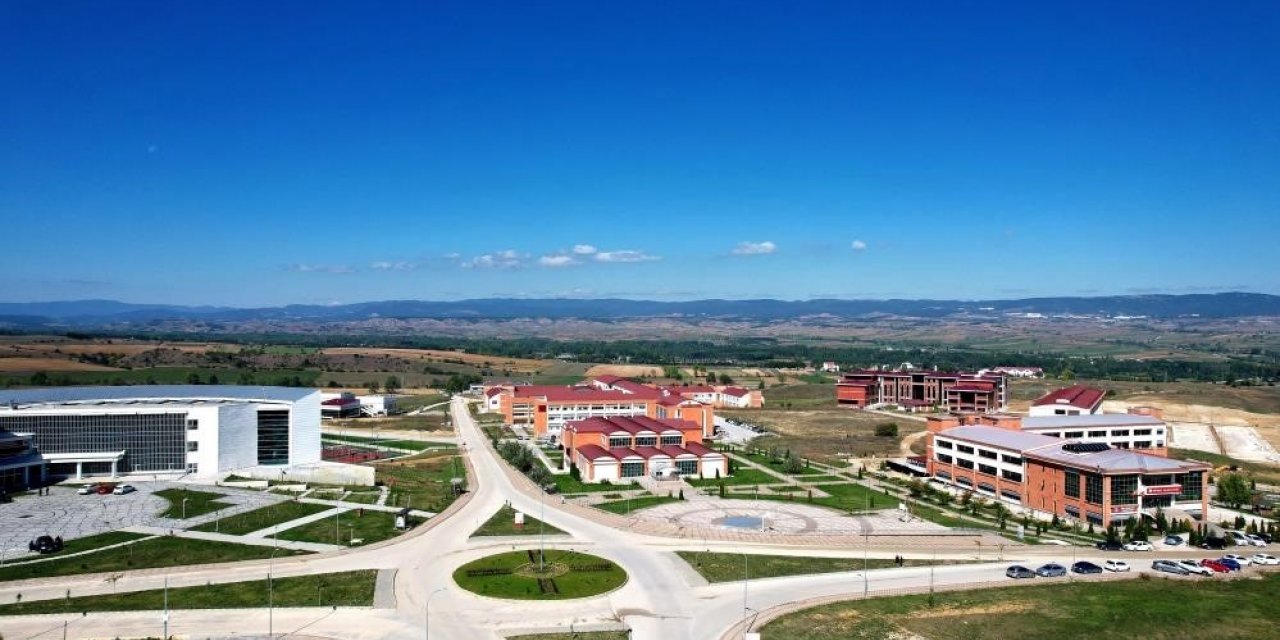 Kastamonu Üniversitesi, “Üniversitelerin Alan Bazında Yetkinlik Analizi” raporunda en iyiler arasında yer aldı