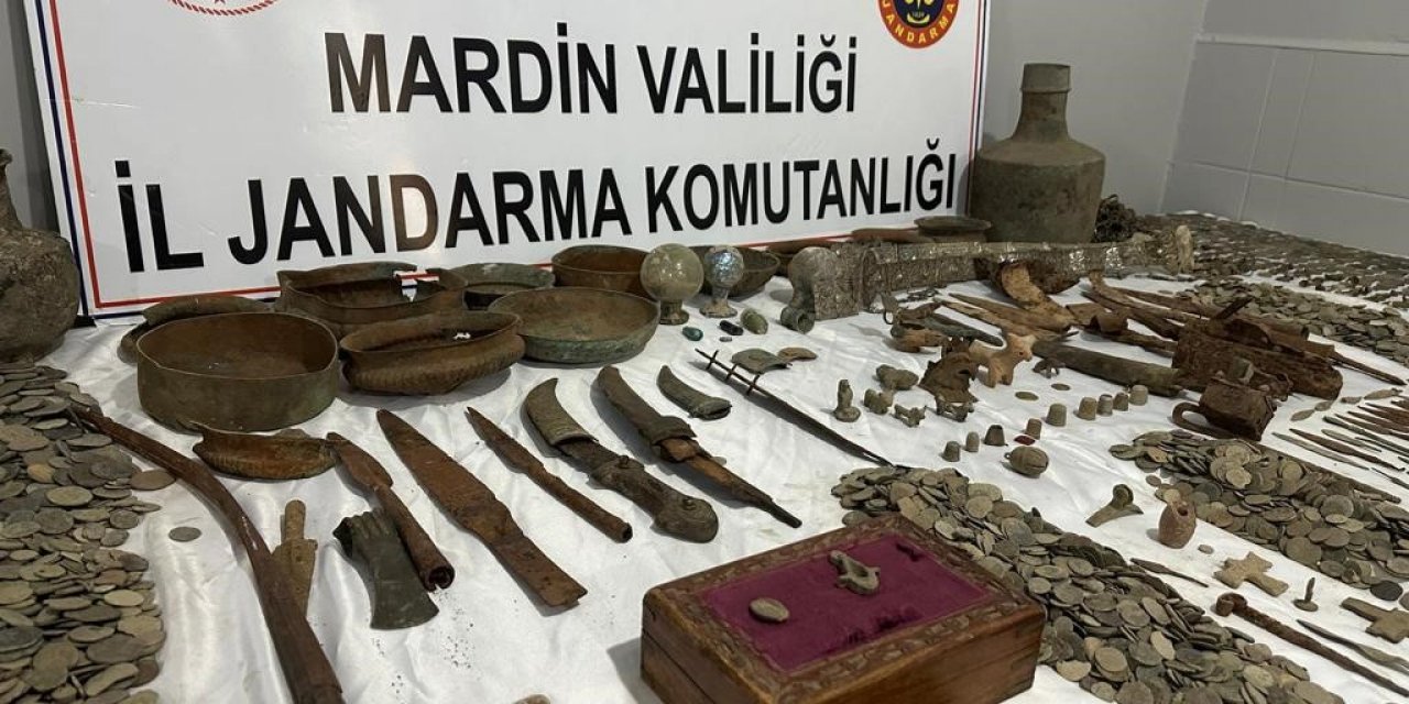 Mardin’de tarihi eser operasyonu: Yaklaşık 22 bin parça ele geçirildi