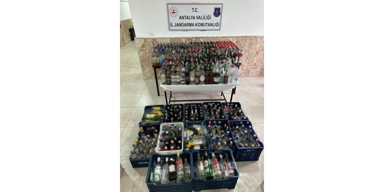 Antalya’da sahte alkol satan otele jandarmadan operasyon