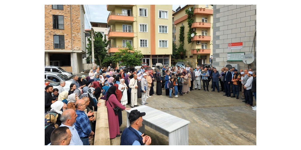 Giresun’dan 516 hacı adayı dualarla kutsal topraklara uğurlandı