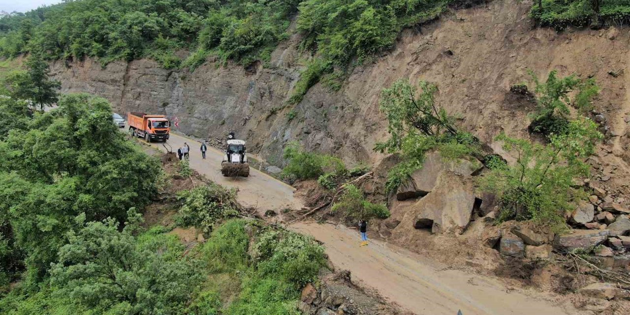 Samsun’da sel ve heyelanla mücadele