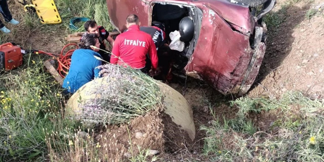 Yoldan çıkan otomobil şarampole devrildi: 1 ölü, 1 yaralı