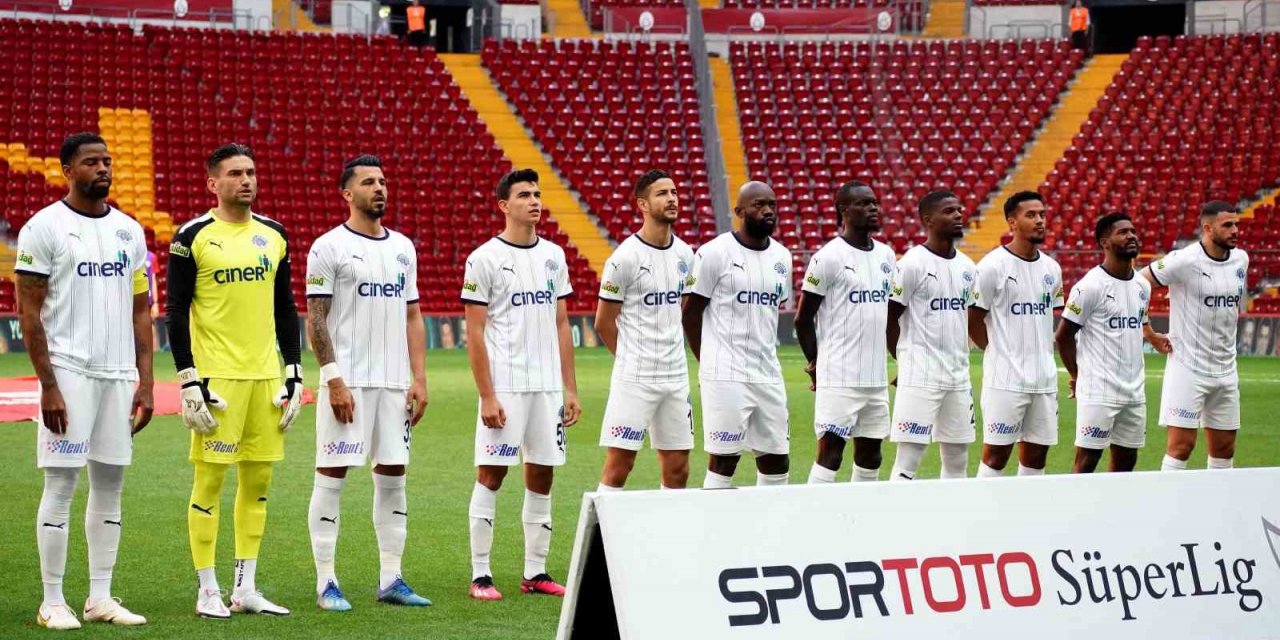 Spor Toto Süper Lig: Fatih Karagümrük: 1 - Kasımpaşa: 0 (Maç devam ediyor)