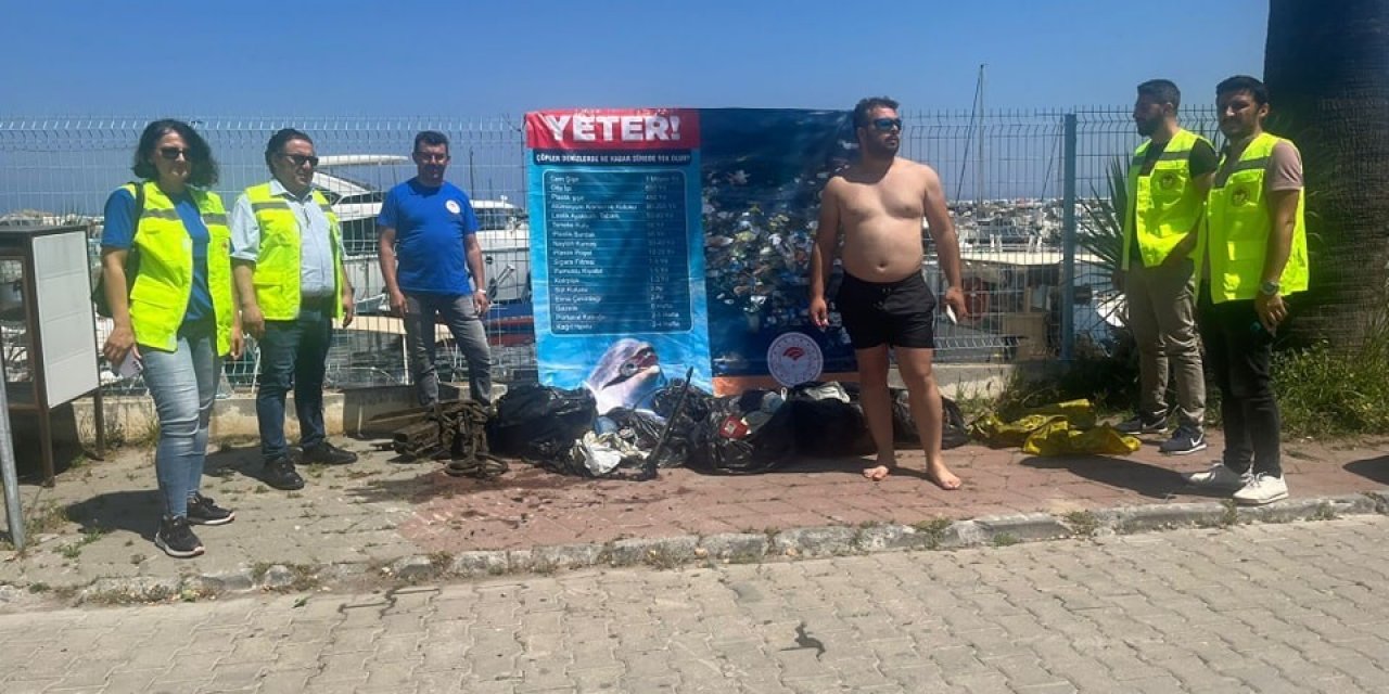 Kuşadası’nda balıkçı barınağı temizlendi