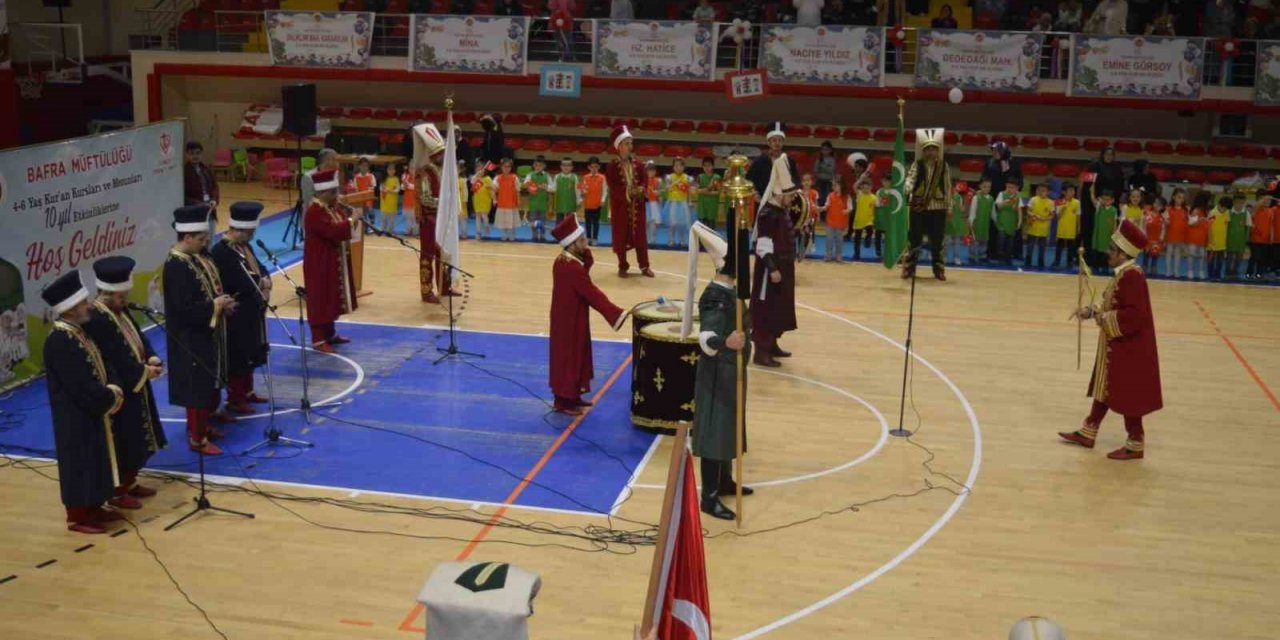 4-6 yaş Kur’an kurslarının 10. yılına mehterli kutlama