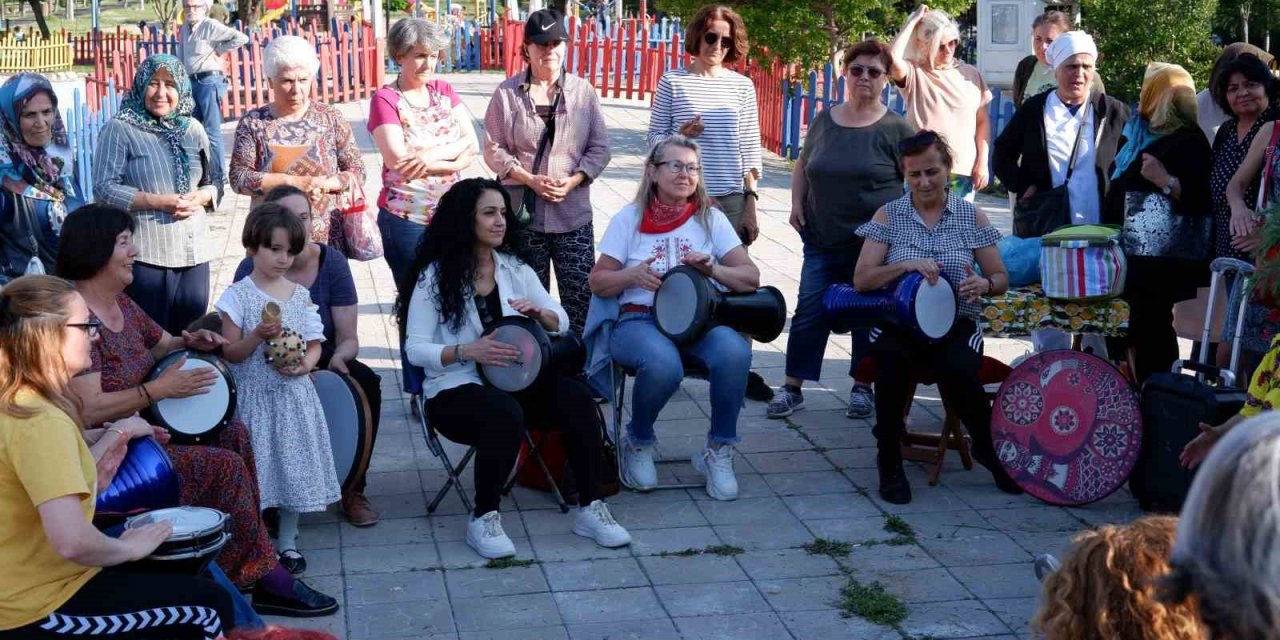 Kadınların kurduğu darbuka ritim grubu ilgi görüyor