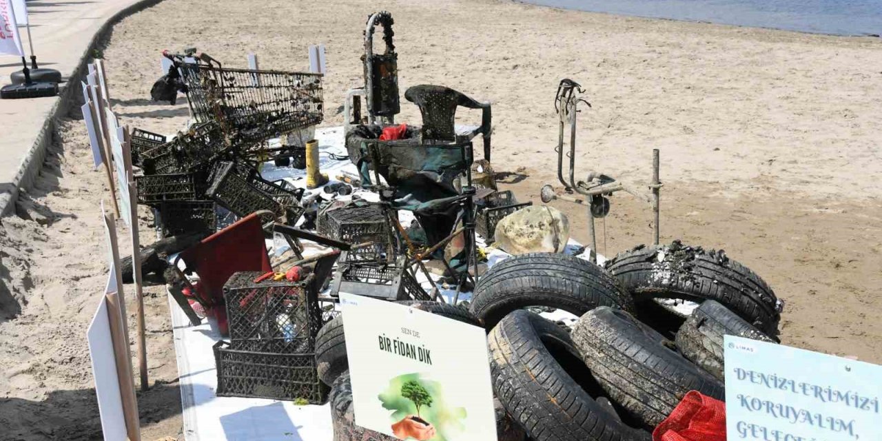 1,8 ton atık toplandı, denizden çıkanlar "pes" dedirtti