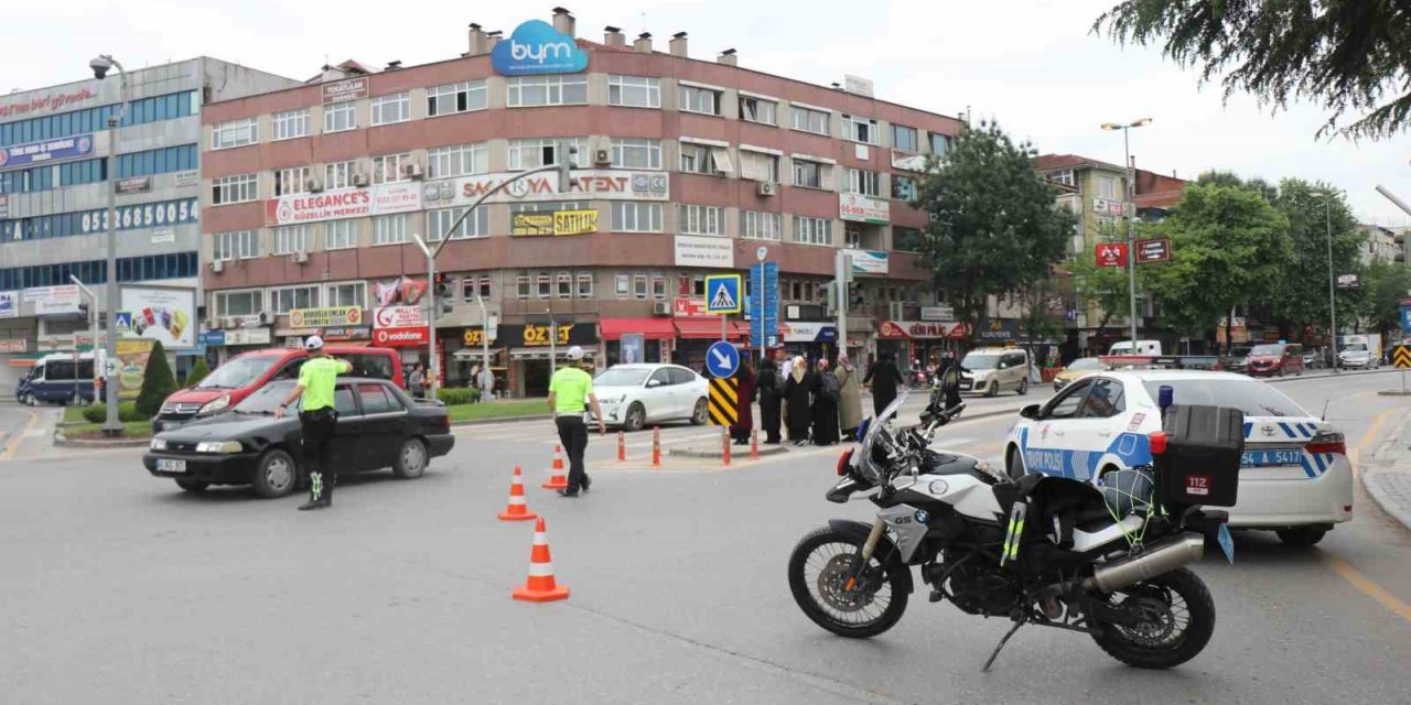 Belediye o güzergah için uyarmıştı, polis ulaşıma kapattı