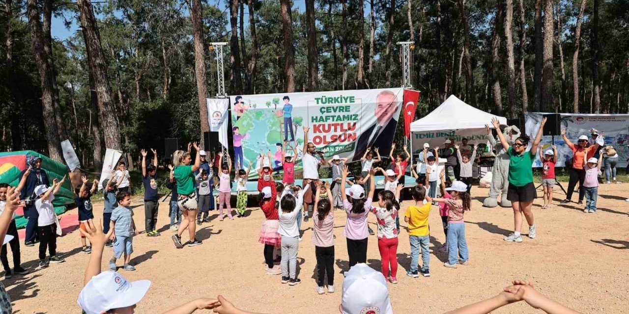 Denizli’de Çevre Haftası’nda çocukları unutulmadı