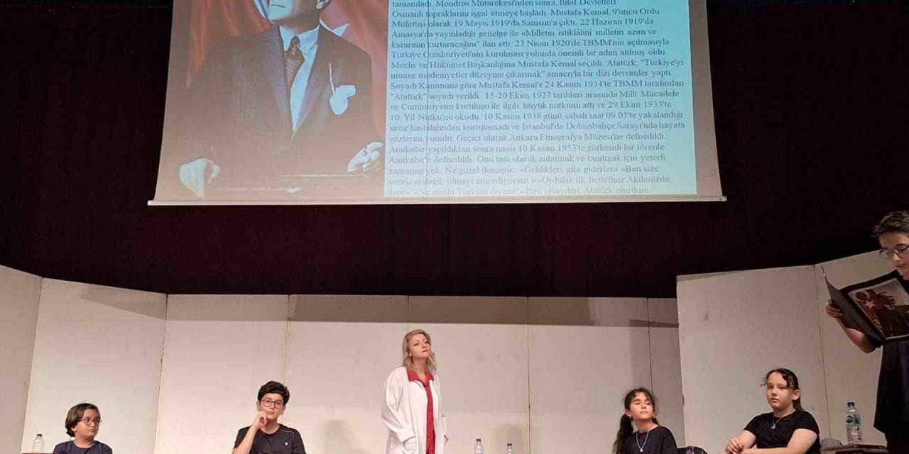 Türk büyükleri İngilizce olarak tanıtıldı