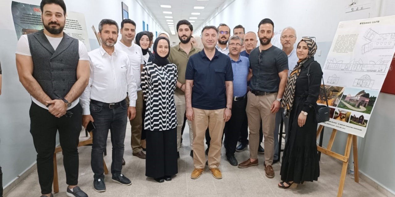 Batman Üniversitesi’nde mezuniyet sergisi