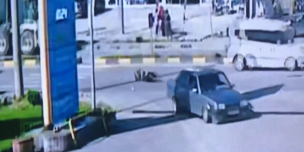 Hafif ticari araç yaya geçidinde çocuğa çarptı