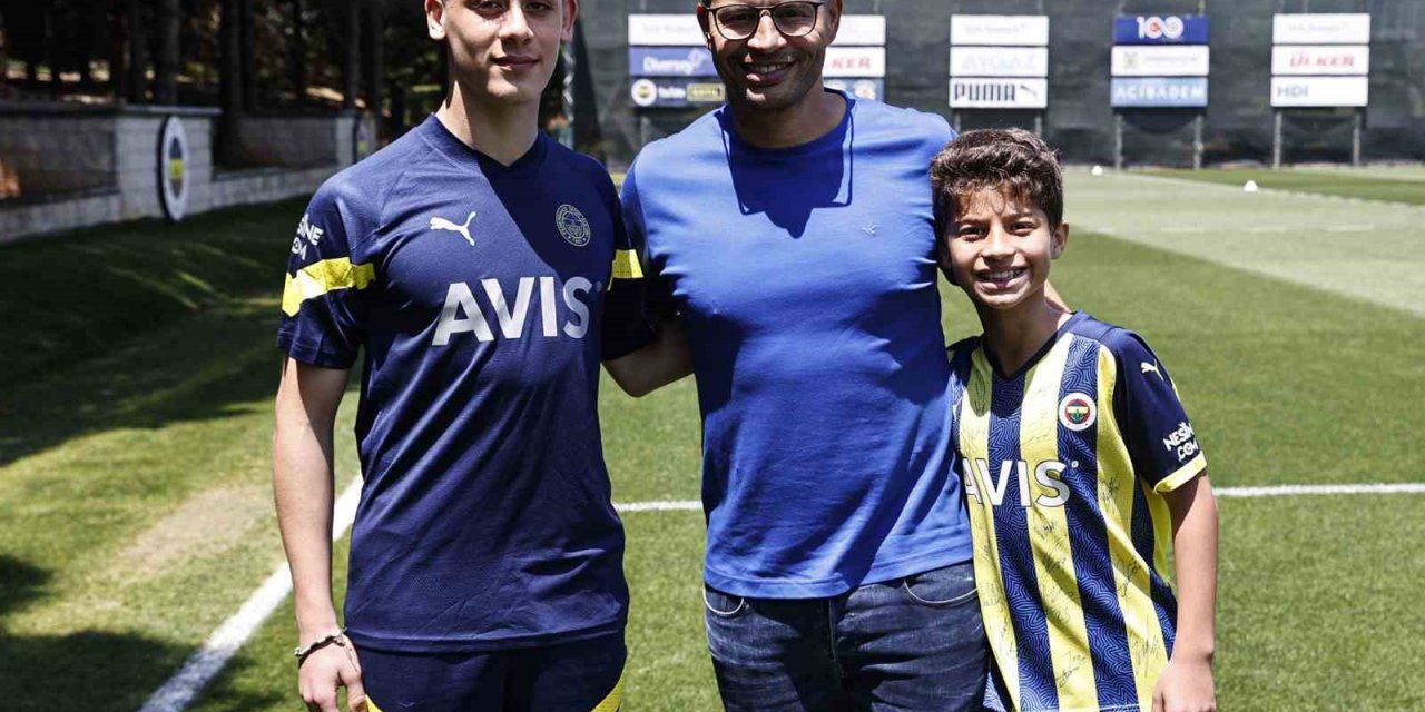 Alex de Souza’dan, Fenerbahçe’ye ziyaret