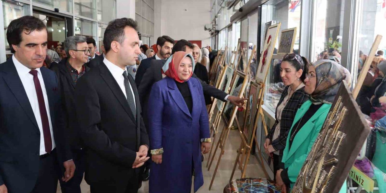 Sivas’ta kurslara yoğun ilgi gösteriliyor