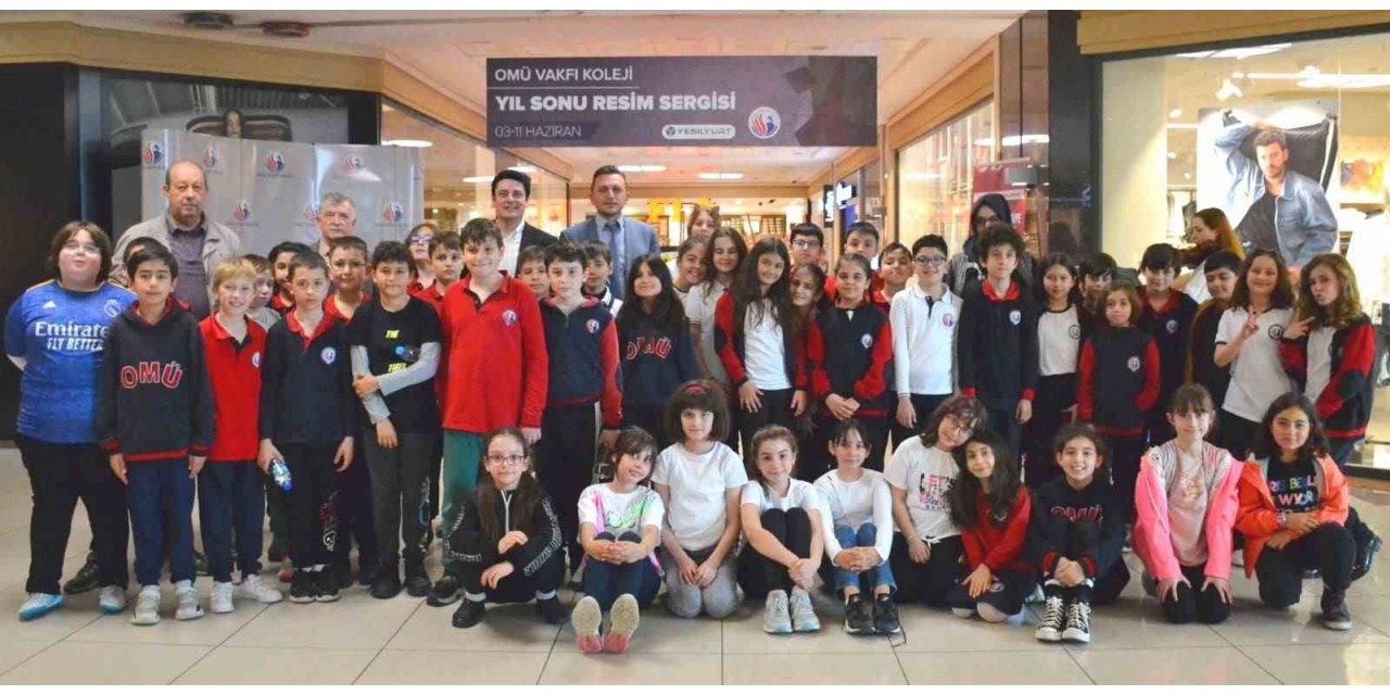 Öğrencilerden atık sergisi