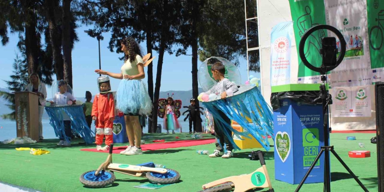 Köyceğiz’de ileri dönüşüm ürünleriyle defile gerçekleştirildi