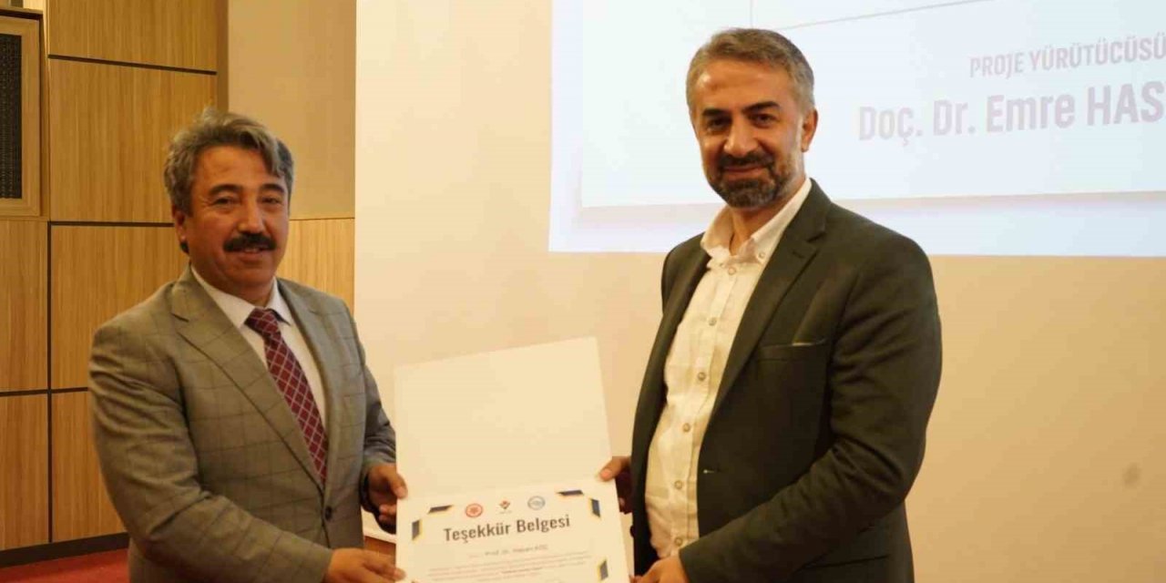 SCÜ’de “Afetlerde Gıda Tedariki ve Beslenme Eğitimi” programı gerçekleştirildi