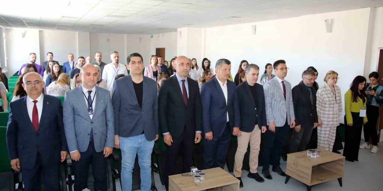 TOGÜ’de ingilizce öğrenim çalıştayı başladı