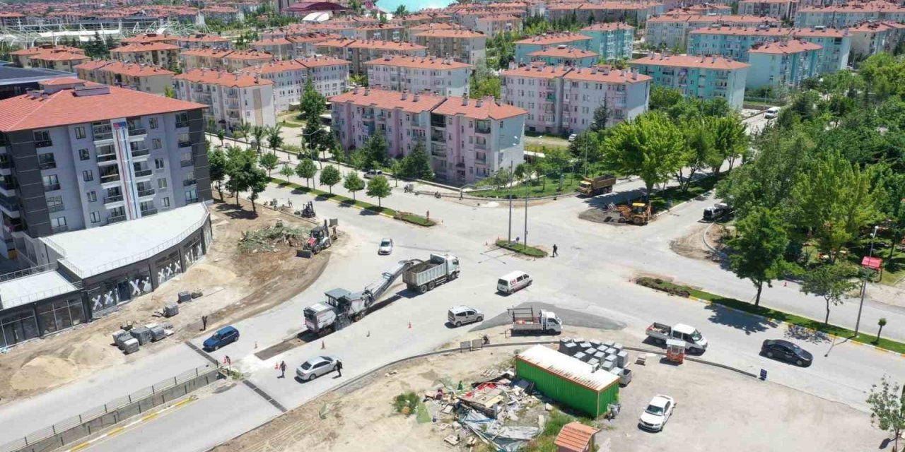 Akıllı kavşakla trafik geçişi daha rahat sağlanacak