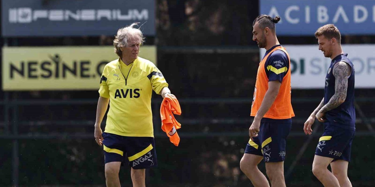 Fenerbahçe, Başakşehir maçı hazırlıklarını sürdürdü