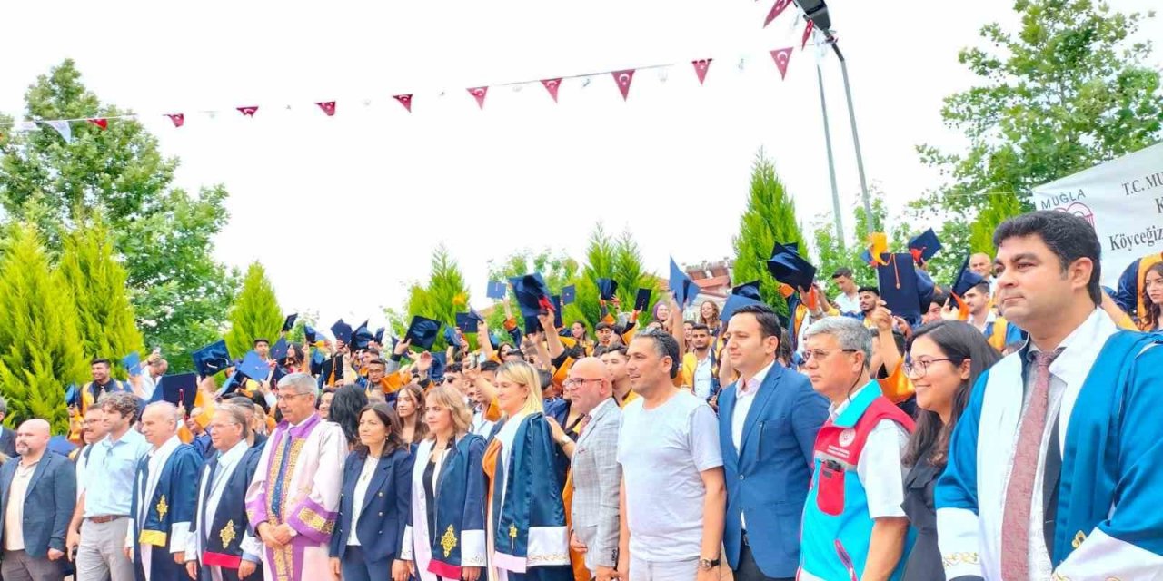 Köyceğiz Meslek Yüksekokulu’nun mezuniyet töreni yapıldı