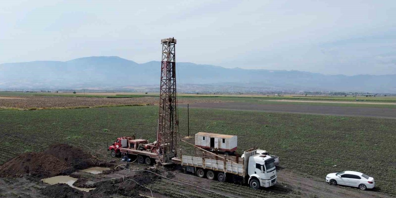 Amik Ovası’nda depremin vurduğu su kuyuları açılıyor