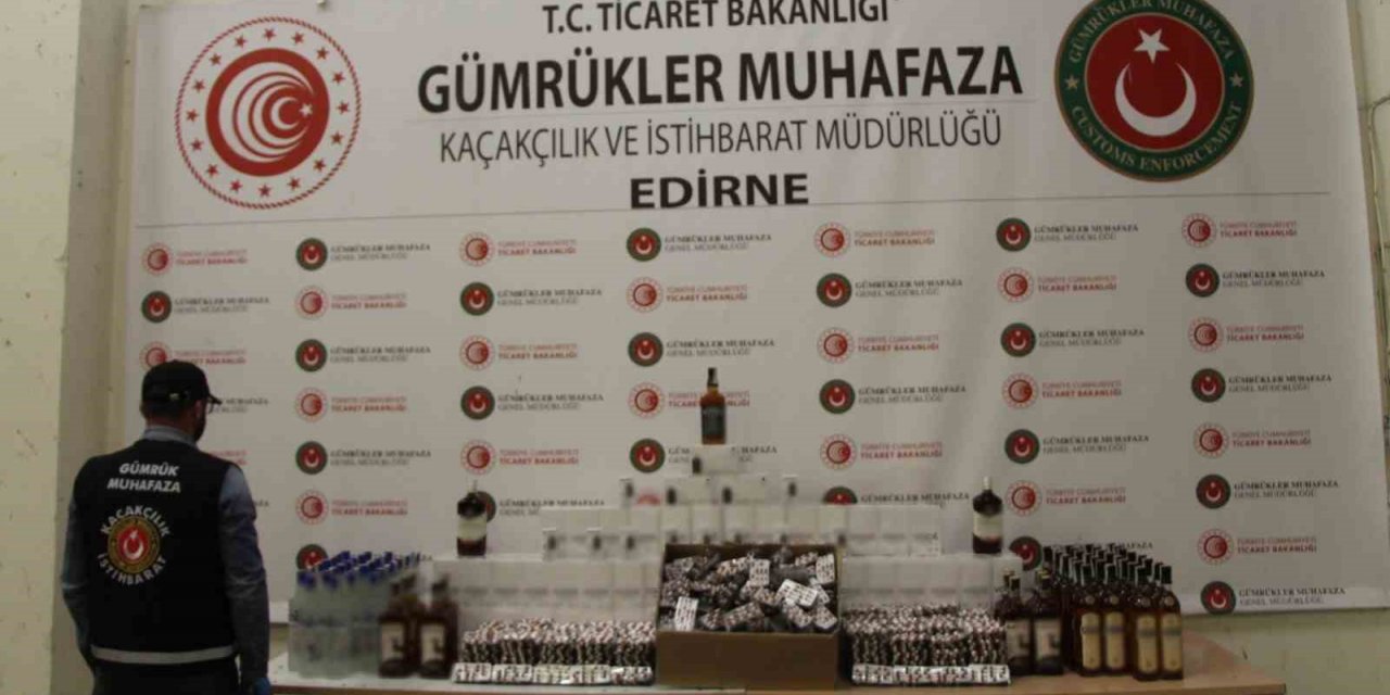Kapıkule’de 1 milyon lira değerinde kaçak elektronik sigara, içki ve ilaç ele geçirildi
