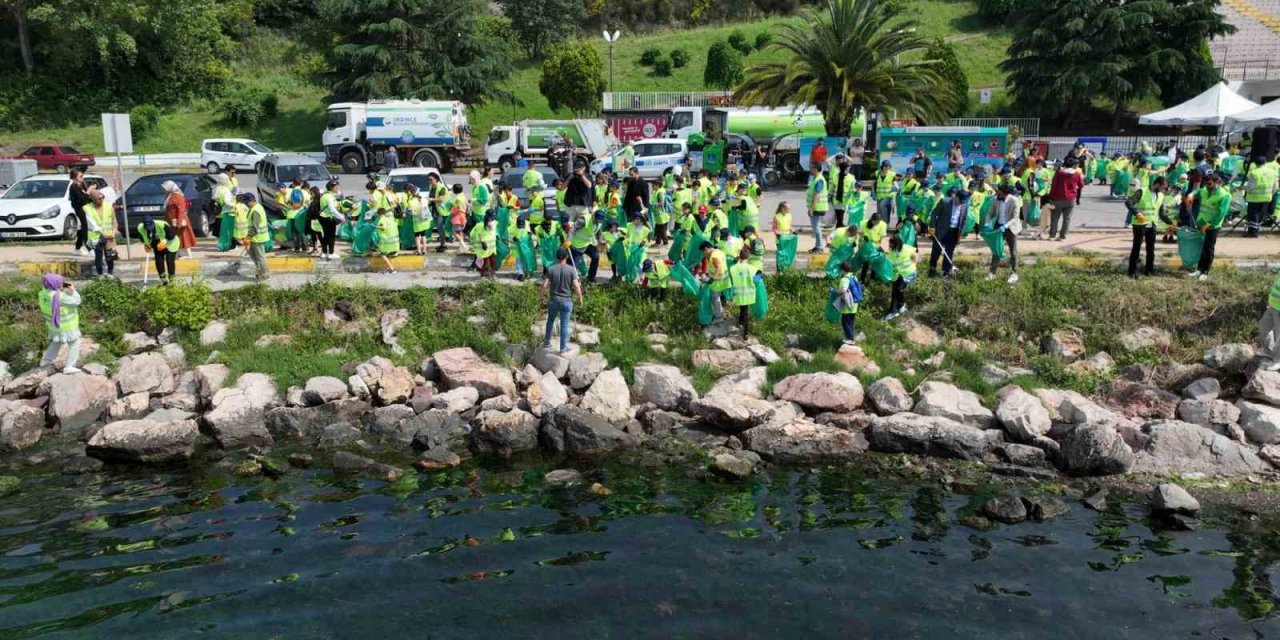Derince’de çevre temizliği etkinliği