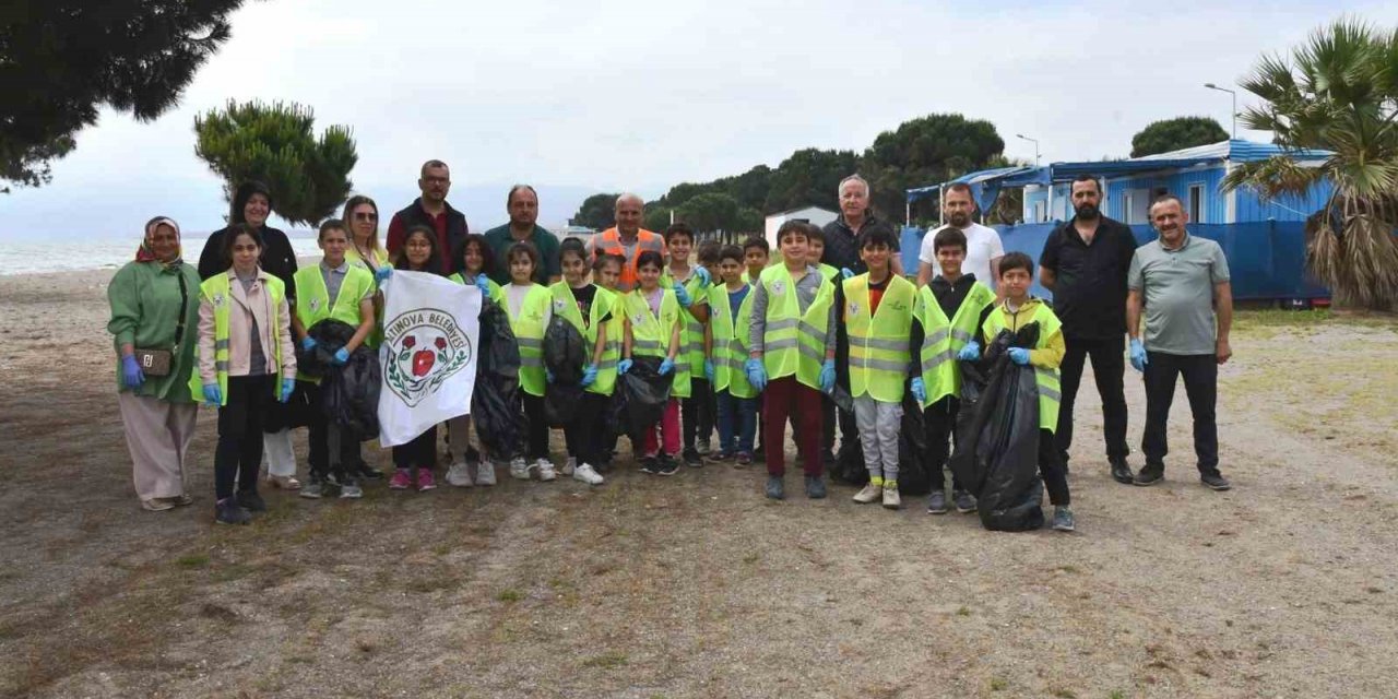 “Gelecek nesillere yaşanabilir bir Altınova bırakacağız”