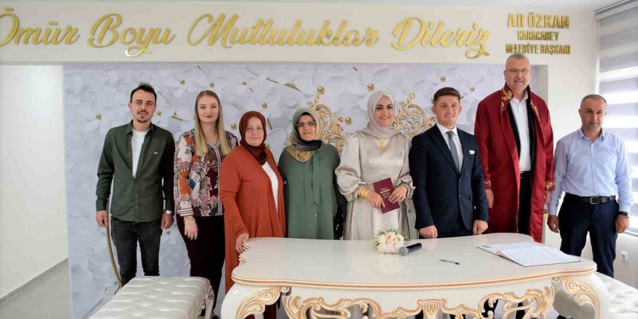 Karacabey’in yeni nikah salonu hizmete açıldı