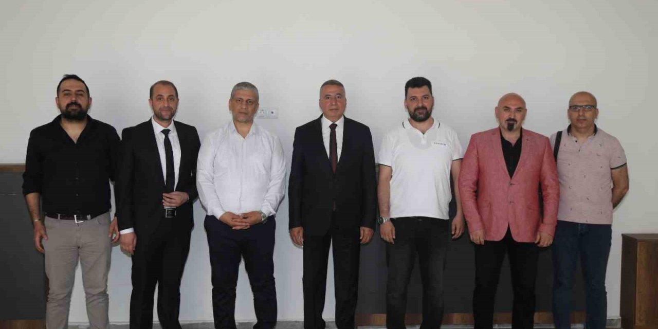 Başkan Şerifoğulları’ndan eğitime tam destek