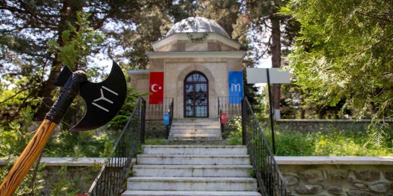 Turgut Alp Türbesi restore edildi