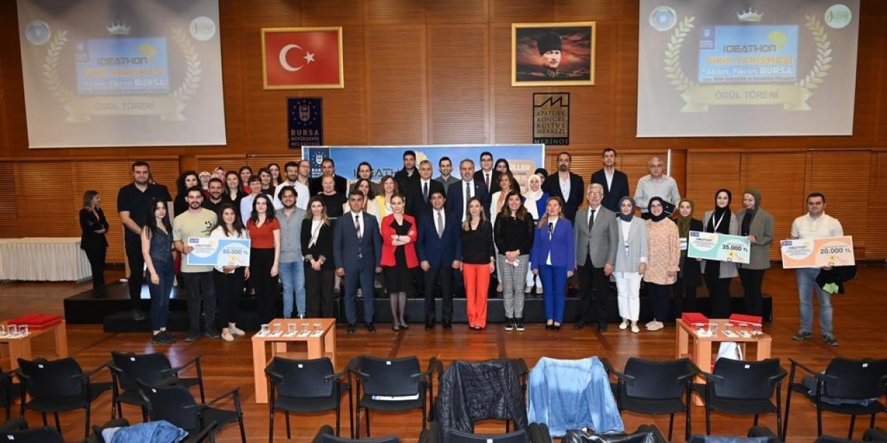 Mustafakemalpaşa Belediyesi ’Çevre’ ödüle layık görüldü