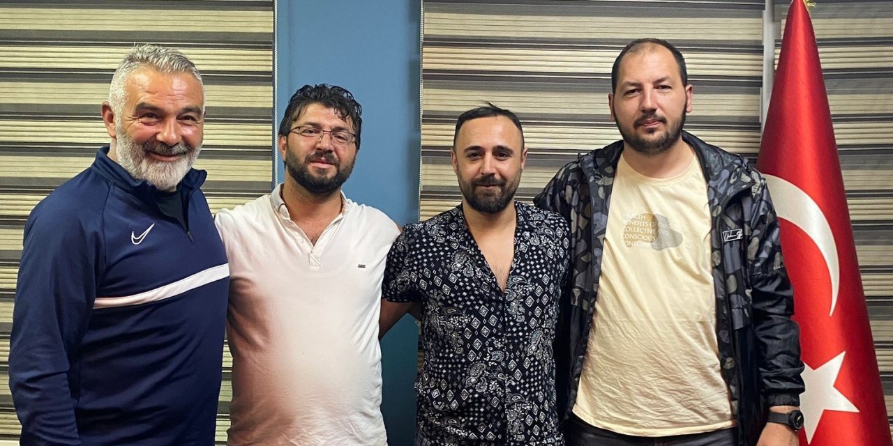 Erciyes Esen Makina FK antrenör Göksel Zehir ile yeniden anlaştı