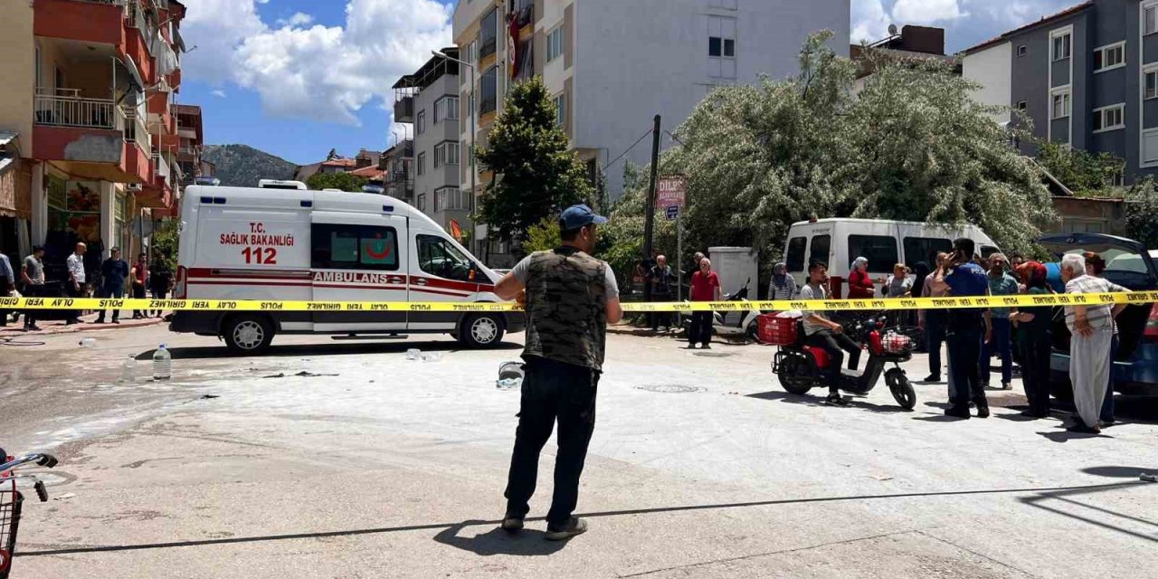 Burdur’da bunalıma girip benzinle kendini yaktı