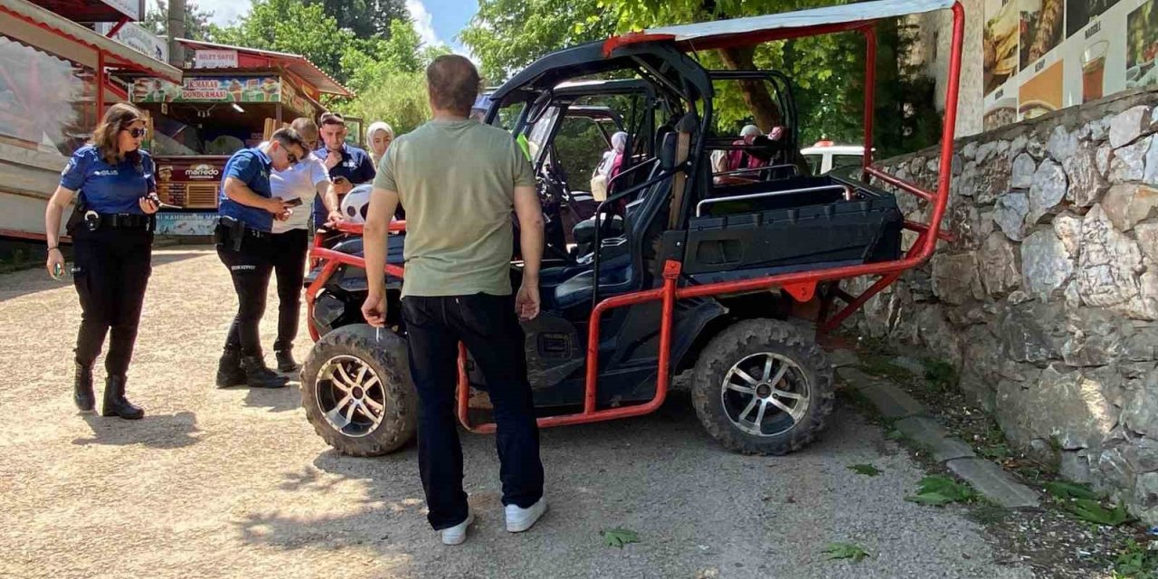 Freni tutmayan ATV kazaya sebep oldu: 4 kişi yaralandı