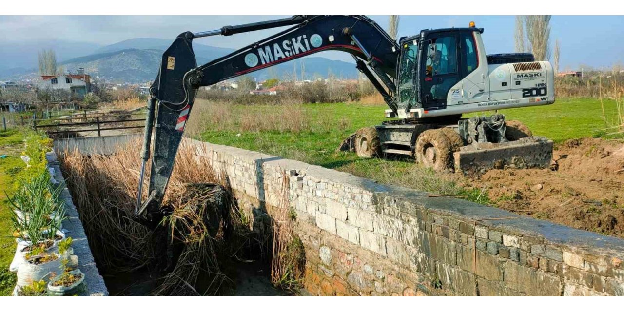 MASKİ, dere temizliklerine ara vermiyor