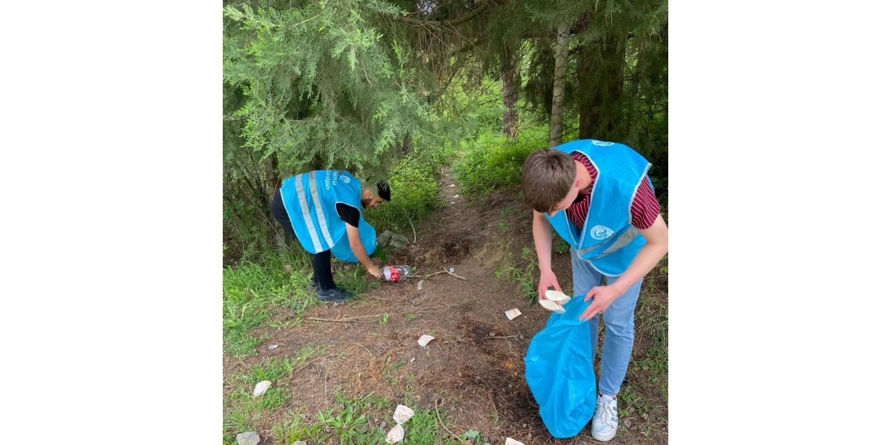 Yalova Ülkü Ocakları’ndan çevre temizlik etkinliği