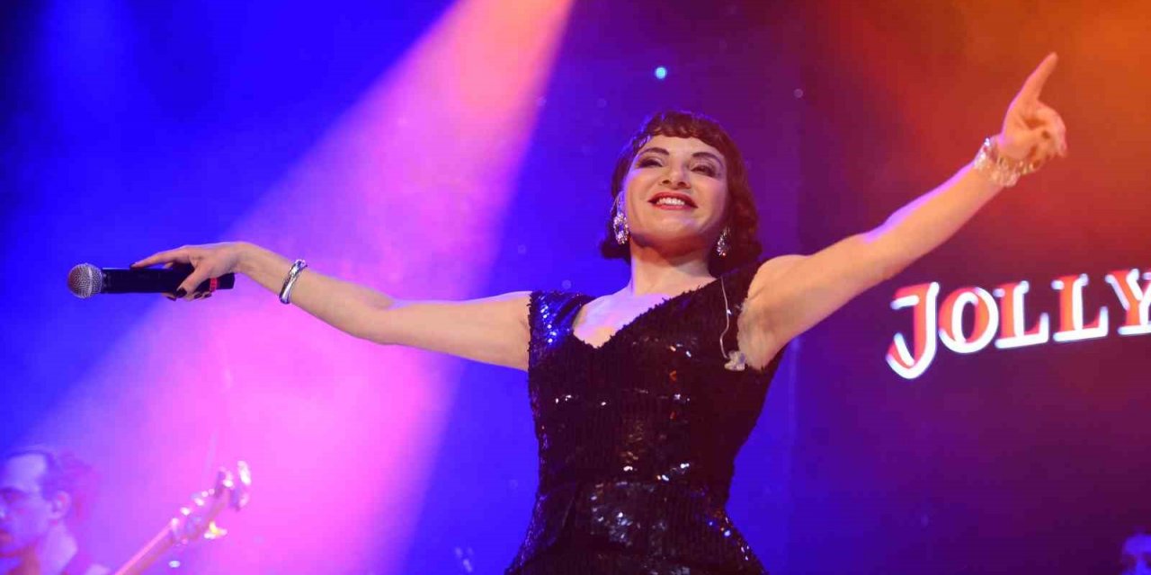 Göksel, Bursalıları coşturdu