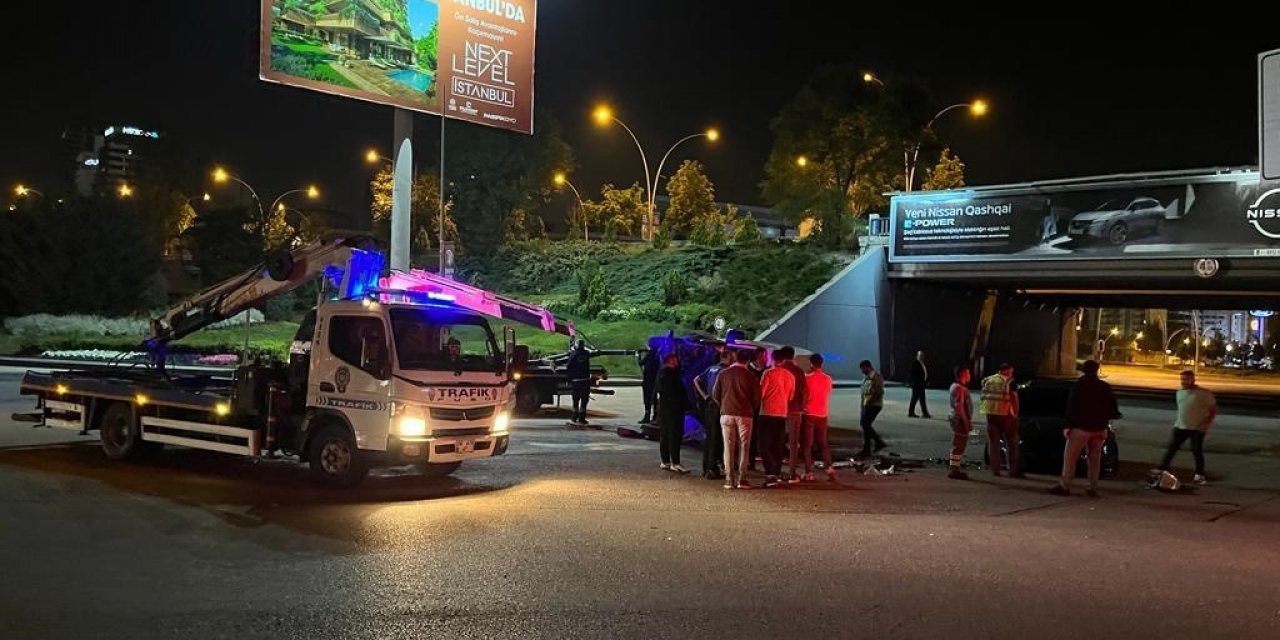 Ankara’da otomobille çarpışan işçi servisi devrildi! 3 yaralı